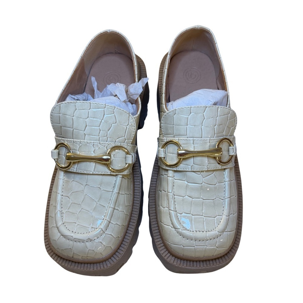 New Urban Outfitters Cream Croc Boca Loafers